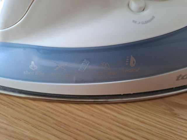 Plancha Taurus Acqua Plus 2200