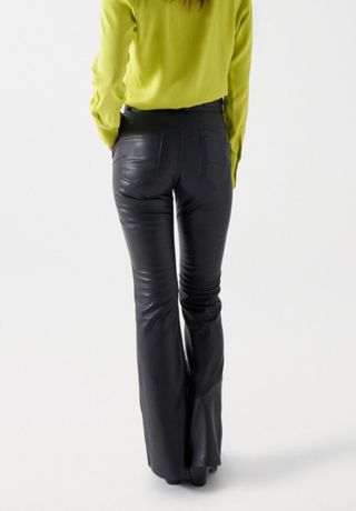 Pantalones Salsa Jeans efecto piel 