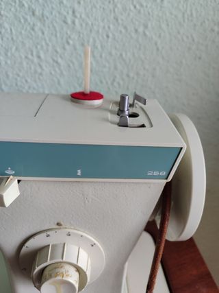 Máquina de coser SINGER