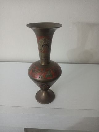 Jarrón índigo grabado y pintado