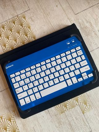 Teclado para tablet con funda