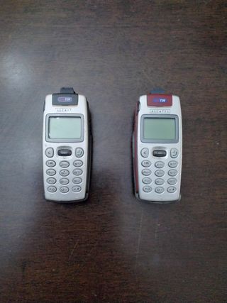 Coppia telefoni cellulari Alcatel one touch 511