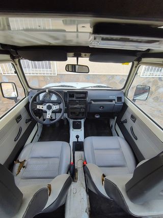 Suzuki Samurai 1990