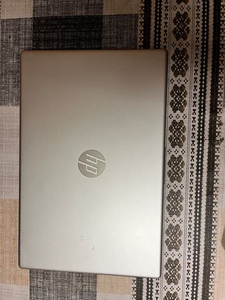 Portátil HP 15-fd0075ns | i5-1335U | 16GB RAM | 512GB SSD | Poco uso