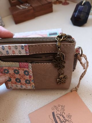 Cartera pequeña. Sin estrenar!