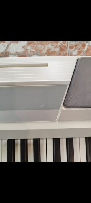 Teclado eléctrico KORG SP 170