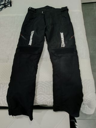 Pantalon de cordura