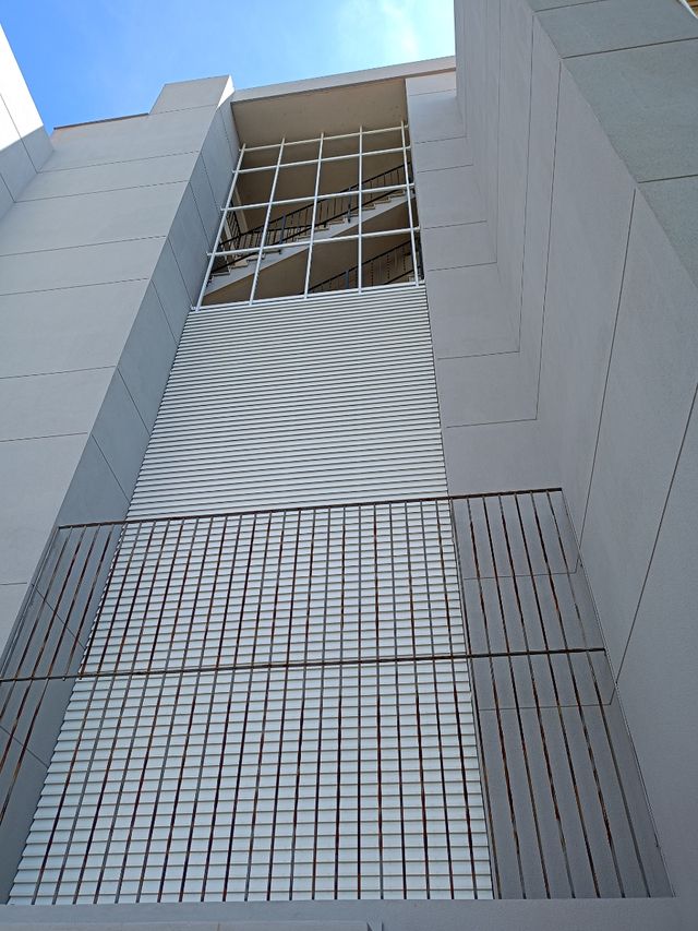 Cerramiento de terrazas, fachadas, celosías