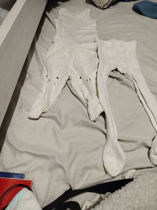 Abbigliamento vario per neonati e bambini 