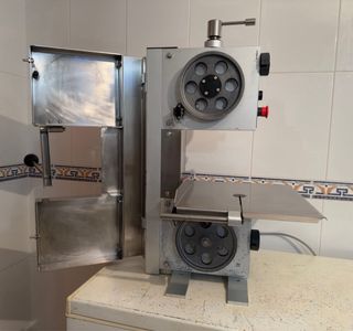 Sierra para huesos / carnes y congelados.