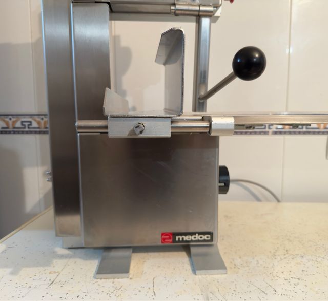 Sierra para huesos / carnes y congelados.