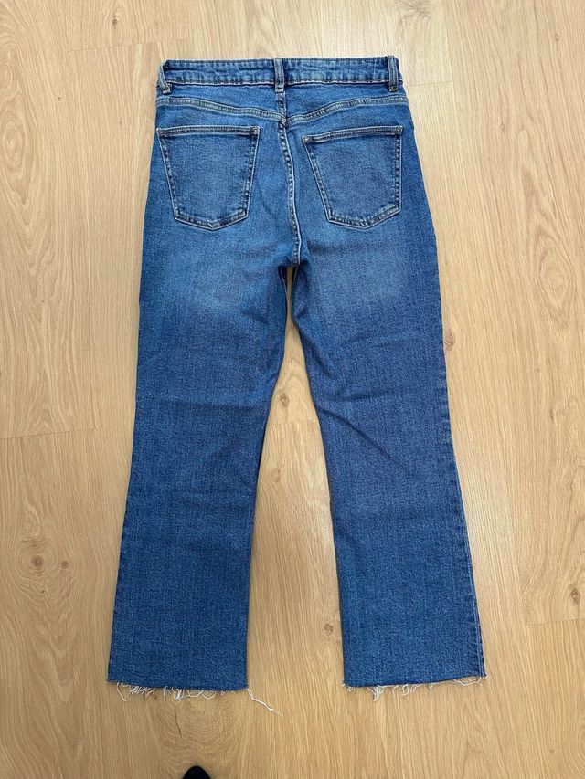 Pantalón flare Zara