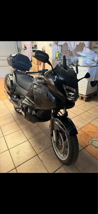 Honda deuville solo hasta final de año 2400