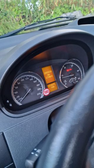 Mercedes-Benz Vito 2011