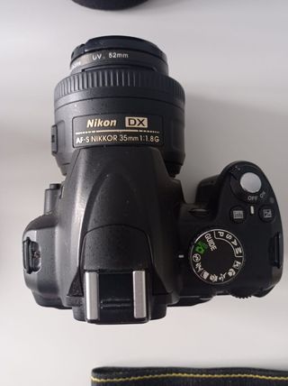 Nikon D3000 + objetivos