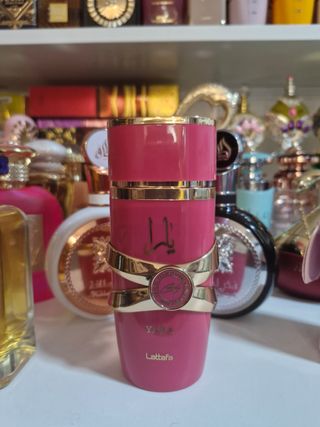 Yara Candy de Lattafa perfume Árabe