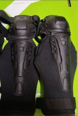 Rodilleras IXS,moto, bicicleta, snowboard,Quad.