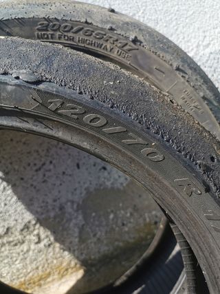 Slicks Pirelli superbike