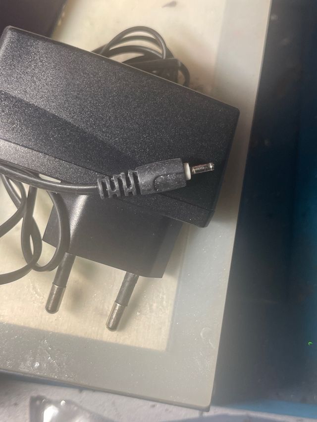 Caricatore a punta sottile originale Nokia