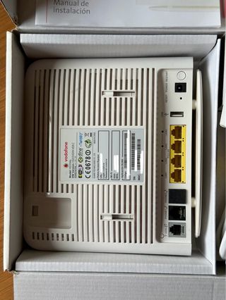 Vodafone ADSL Router Wifi y Módem USB