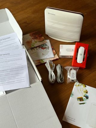 Vodafone ADSL Router Wifi y Módem USB