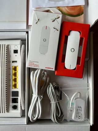 Vodafone ADSL Router Wifi y Módem USB