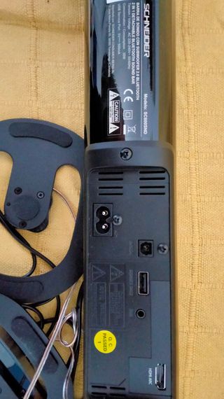 Barra Torre de Sonido Schneider SC600SND