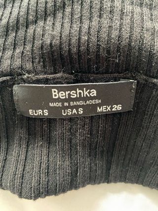 Top manga larga y cuello alto