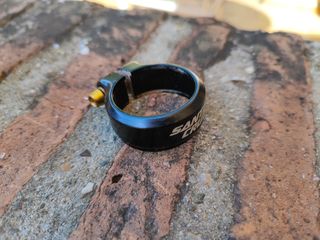 Abrazadera de sillín Santa Cruz