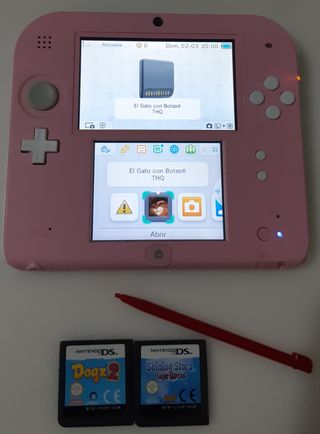 CONSOLA NINTENDO 2DS ROSA CON 3 JUEGOS