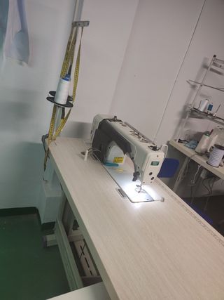 Maquina industrial de coser