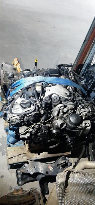 Motor Mercedes E280