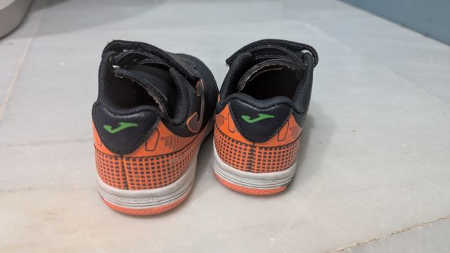 Zapatillas futbol sala niño 26