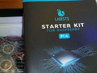 Raspberry Pi 4 Modello B Kit da 8GB con 32GB