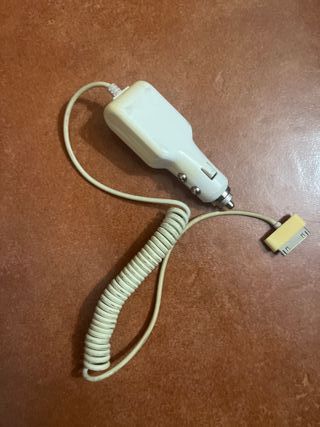 Cargador mechero IPhone 4 coche