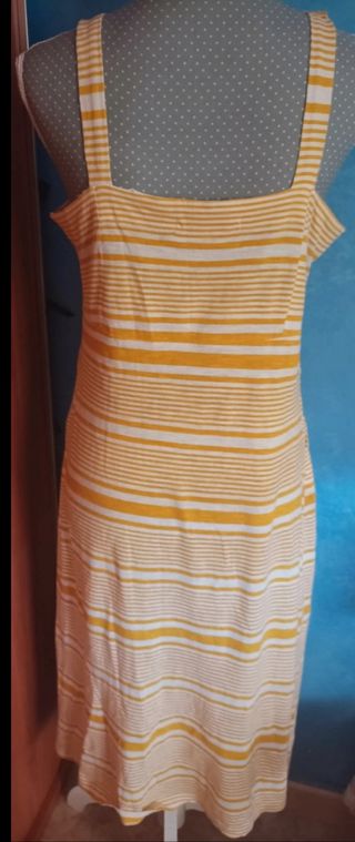 Vestido amarillo de Sfera