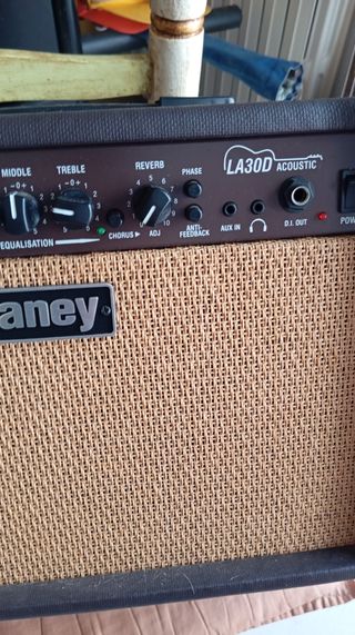 Pack Guitarra española electrificada y ampli