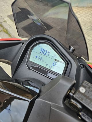 Se vende Seat Mo e-Scooter 125 en perfecto estado.