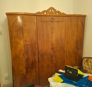 Mueble aparador antiuo