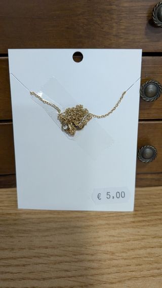 Collar dorado piedra 