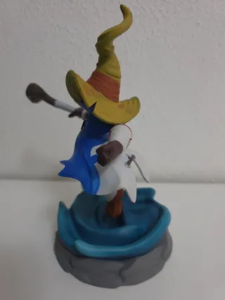Vivi Final Fantasy IX figure