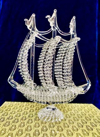 Barco de vela cristal transparente
