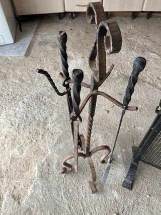 puerta de chimenea con soporte