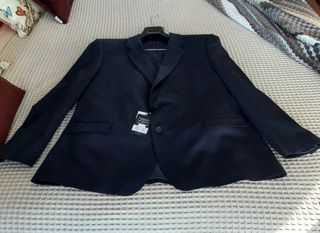 Traje talla muy grande