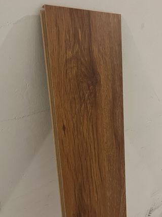 Pack Tarima de suelo laminado marrón oscura