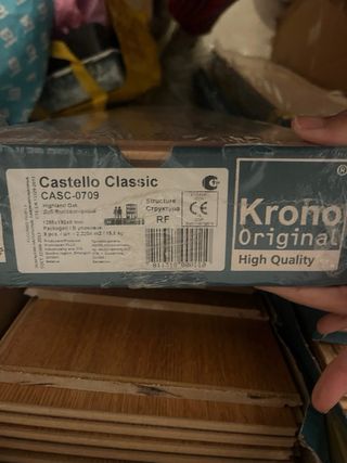 Pack Tarima de suelo laminado marrón oscura