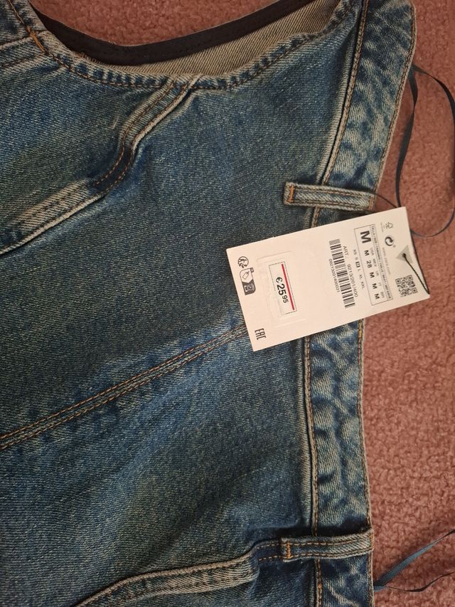 Top asimmetrico di Zara