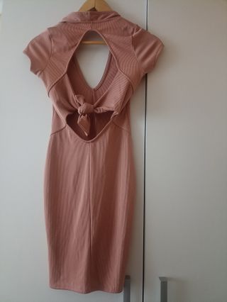 Vestido venido rosa nude