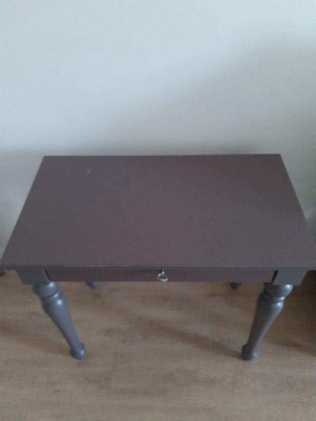 Escritorio, mesa auxiliar, tocador