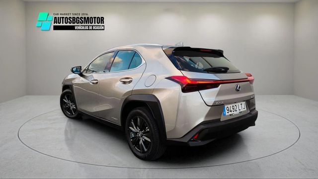 Lexus UX 2021 38.000 KM